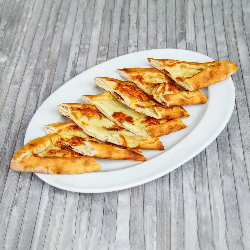 Kavurmalı Kaşarlı Pide